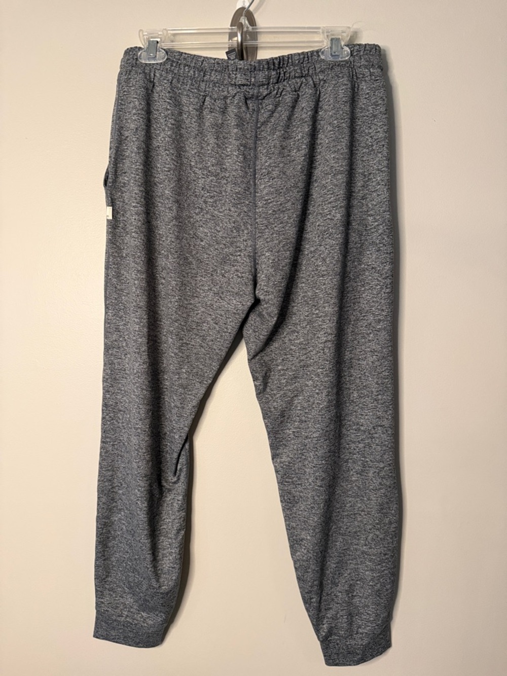 Vuori  Performance Jogger in Heather Gray - Picture 5 of 9